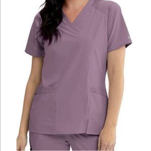 Barco one wellness scrub set